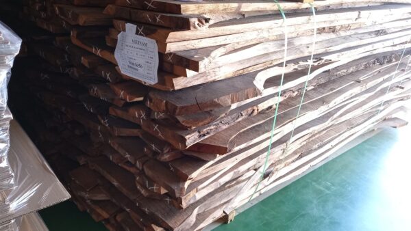Muong wood