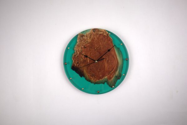 Teal resin clock No.1