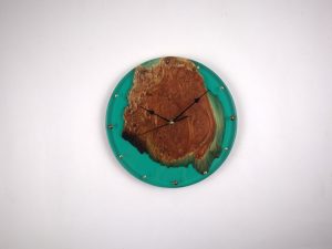Teal resin clock No.1